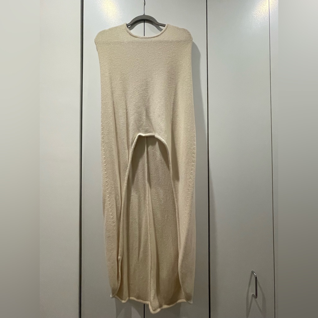 Top/Cape Maje